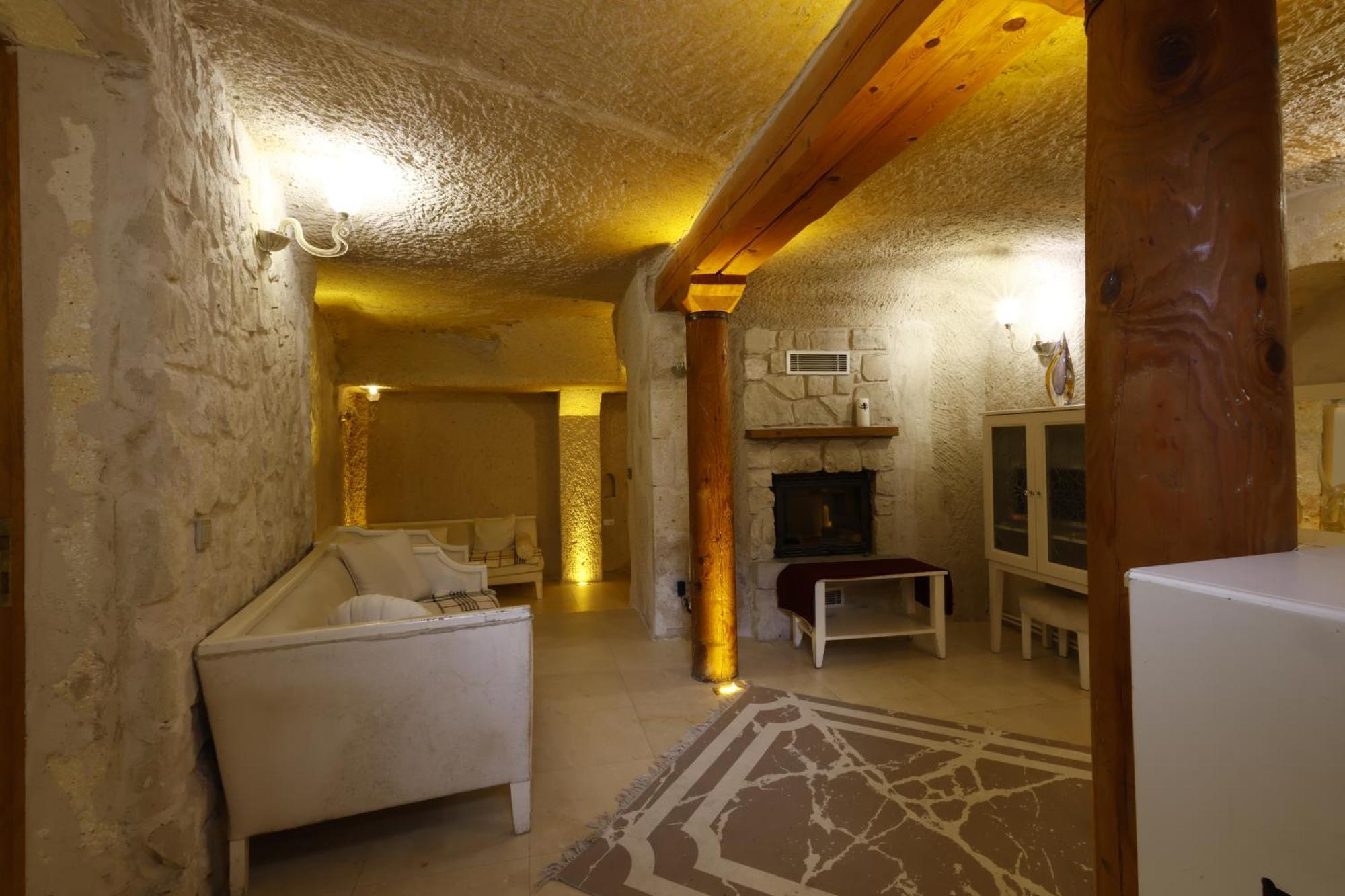 Anatelein Cave Hotel Üçhisar Exterior foto